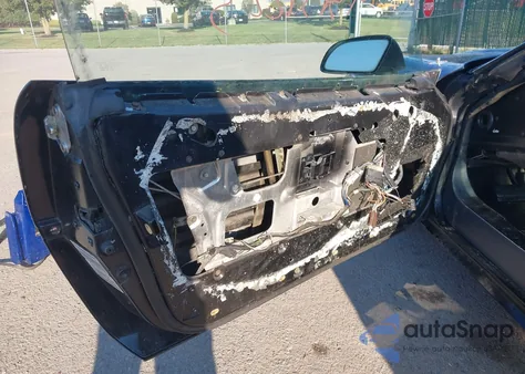 1985 Chevrolet Corvette из США, поврежденный, VIN 1G1YY0783F5122945